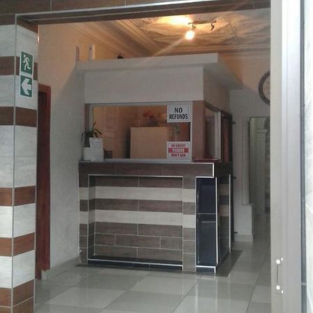Royal Crown Guesthouse جوهانسبورغ المظهر الخارجي الصورة